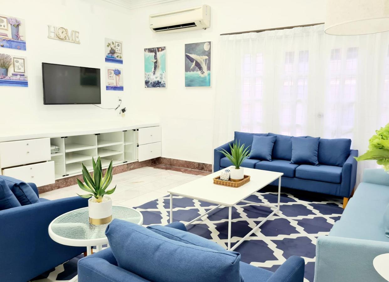 527 Beachhouse L 5 Bedroom With Swimming Pool - 3Min Walk To The Beach Tanjung Bungah  Eksteriør billede