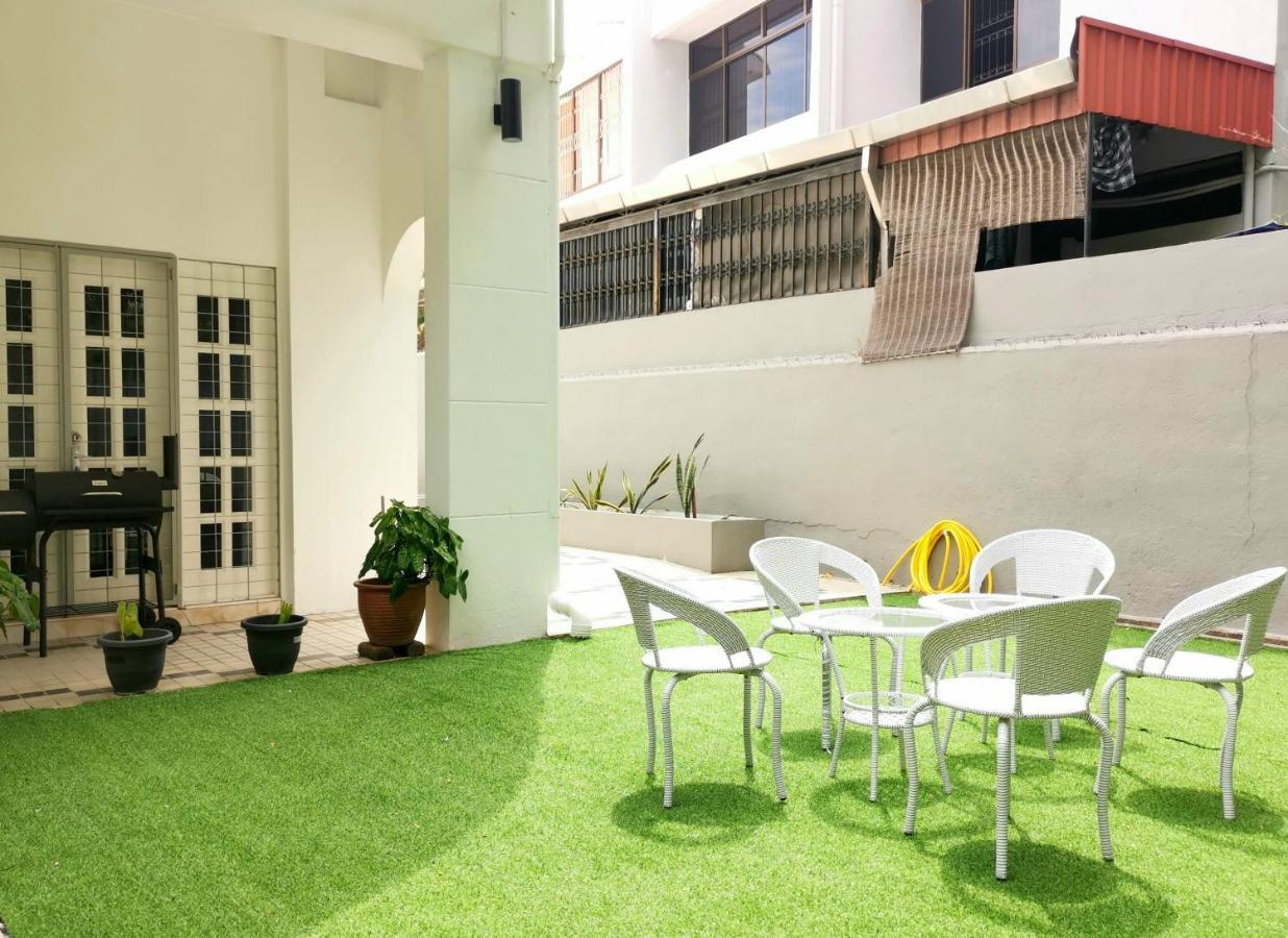 527 Beachhouse L 5 Bedroom With Swimming Pool - 3Min Walk To The Beach Tanjung Bungah  Eksteriør billede
