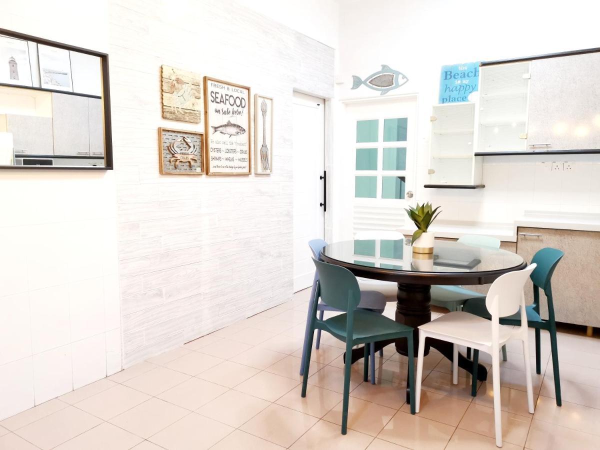 527 Beachhouse L 5 Bedroom With Swimming Pool - 3Min Walk To The Beach Tanjung Bungah  Eksteriør billede