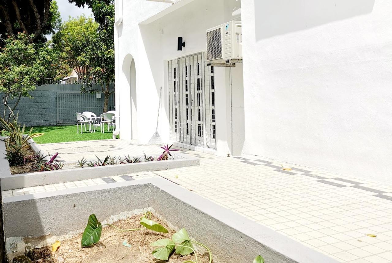 527 Beachhouse L 5 Bedroom With Swimming Pool - 3Min Walk To The Beach Tanjung Bungah  Eksteriør billede