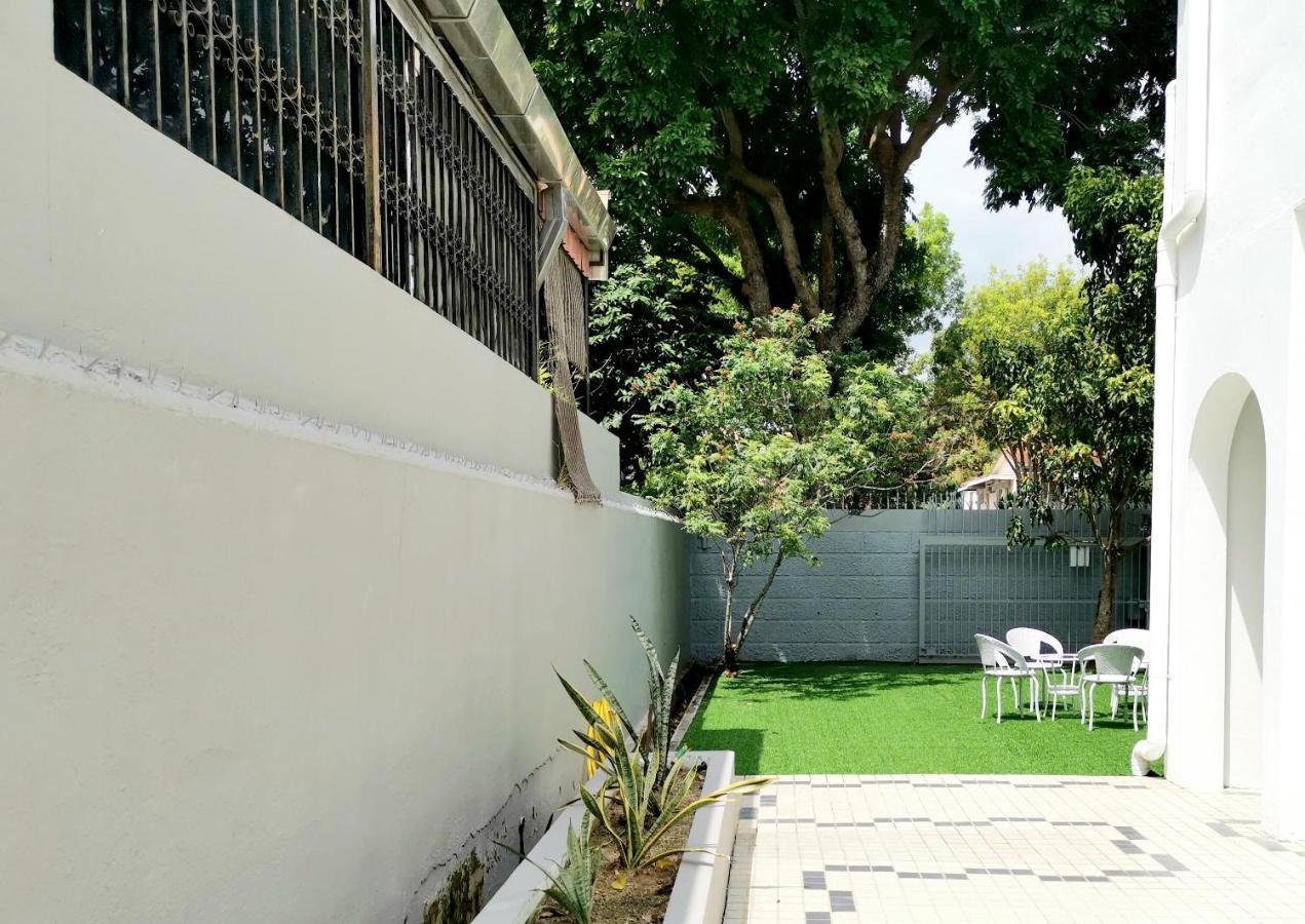 527 Beachhouse L 5 Bedroom With Swimming Pool - 3Min Walk To The Beach Tanjung Bungah  Eksteriør billede