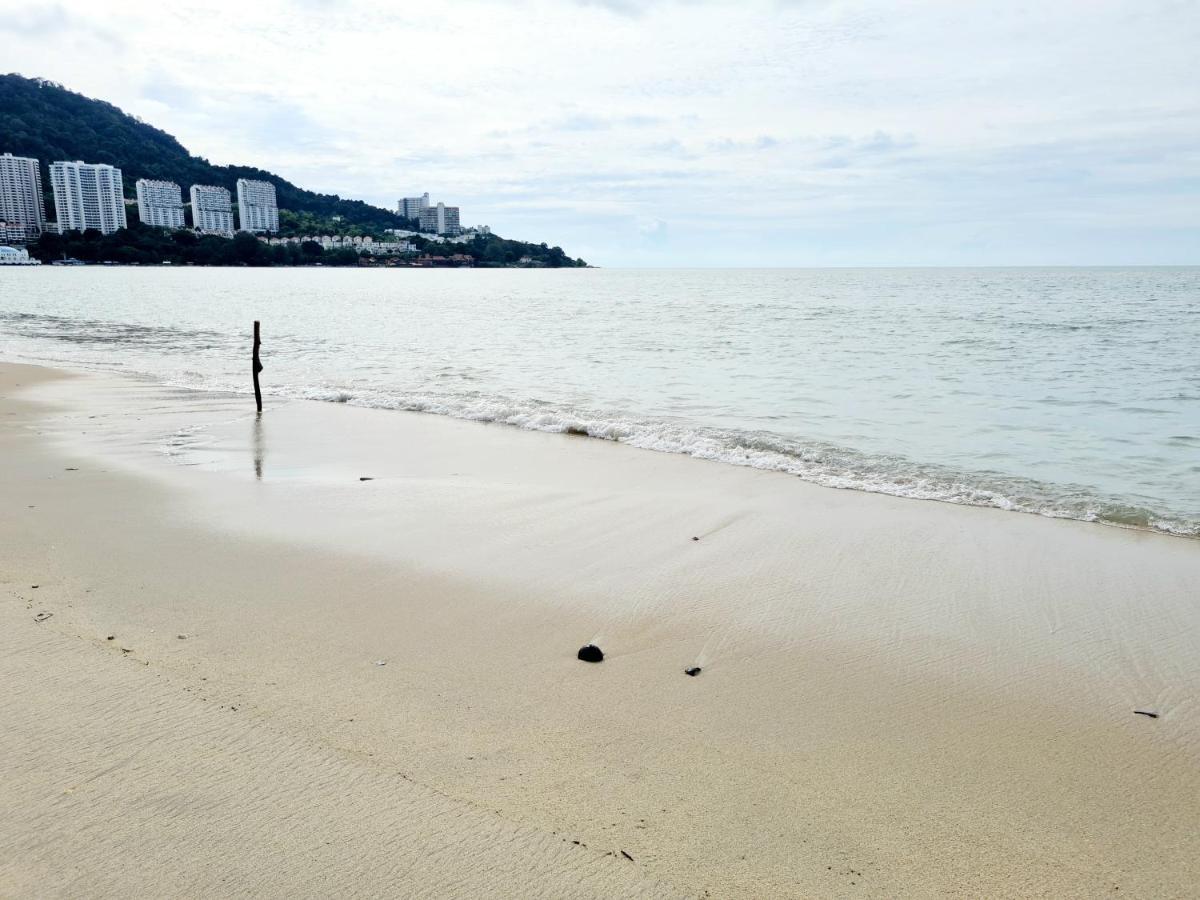 527 Beachhouse L 5 Bedroom With Swimming Pool - 3Min Walk To The Beach Tanjung Bungah  Eksteriør billede